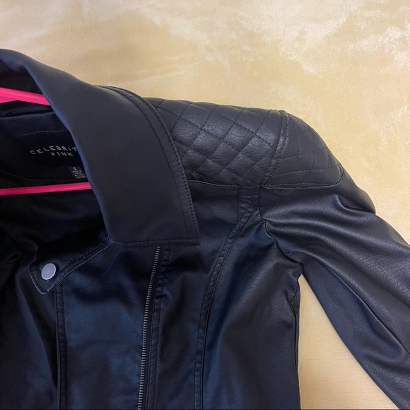Celebrity pink faux leather jacket. - Picture 5 of 11